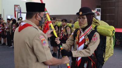 Amran Mahmud Lepas Peserta Jamnas XI Kabupaten Wajo ke Cibubur