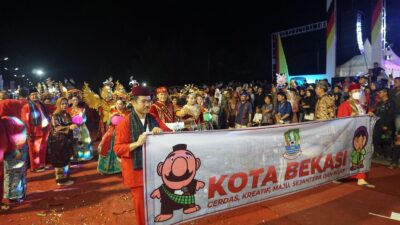 Plt Walikota Bekasi Mengikuti Pawai Budaya Nusantara Apeksi XV Kota Padang