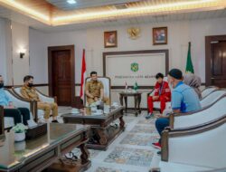 Bangga Anak Medan Bawa Timnas U-16 Juara Piala AFF, Bobby Nasution Berangkatkan Crespo & Orang Tua Ibadah Haji