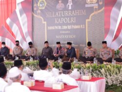 Kapolri Silaturahmi dengan Masyayikh dan Sesepuh Ponpes Al Falah Ploso Kediri