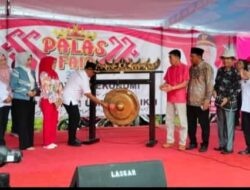 Bupati Lamsel Nanang Ermanto Resmi Buka Gebyar UMKM dan Parade Seni di Palas