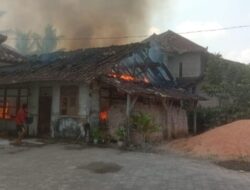 Sebuah Rumah Milik Janda Tua di Palas Ludes Terbakar