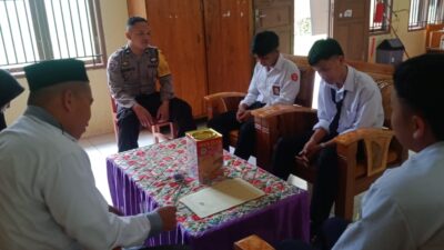 Bhabinkamtibmas Ambopadang Polsek Tutar Laksanakan Problem Solving Perkelahian Pelajar