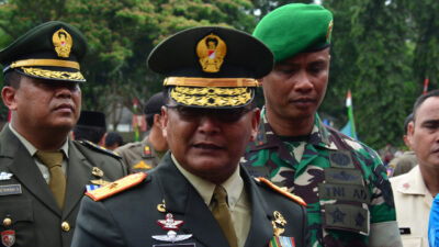 Kodim 0603/Lebak Sigap Bantu Masyarakat Terkena Banjir, Danrem 064 MY : TNI Harus Selalu Ada Di Tengah Masyarakat