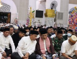 Dihadiri Ribuan Umat Islam, Prof Nasaruddin Umar Bawakan Hikmah Maulid di Wajo