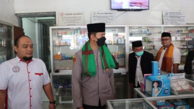 BPOM Tarik Peredaran Obat Sirup Anak, Kapolres Garut Pimpin Sidak Sejumlah Apotek