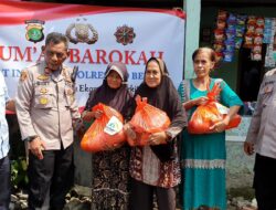 Sat intelkam Gandeng Polsek Kedung Waringin Bagikan 100 Paket Sembako di Wilayah Desa Bojongsari