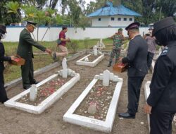 Kapolresta Deli Serdang Pimpin Upacara Ziarah Tabur Bunga di TMP Lubuk Pakam