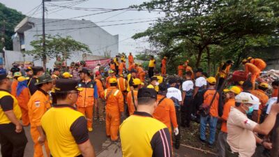 FPRB Cikarang Barat Bersama Unsur Muspika  dan Polres Metro Bekasi Laksanakan Giat JUMSIH