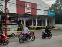 Berdiri Diatas RTH, Minimarket di Pondok Ungu Permai Di Segel Satpol PP Kota Bekasi