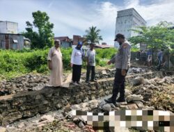 Antisipasi Konflik Akibat Pembangunan Drainase, Kanit Binmas Polsek Pitumpanua Turun Ke Lokasi