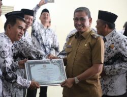 Konferensi Kerja PGRI Wajo, Amran Mahmud Harap Lahir Gagasan Baru Tingkatkan Mutu Pendidikan