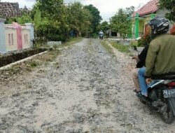 Harapan Warga Mekarmulya Jalan Karanganyar-Sukahurip Segera di Perbaiki