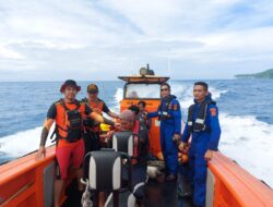 Polairud Polres Lamsel, Evakuasi Tiga Awak Kapal Yang Terdampar di Pulau Sertung