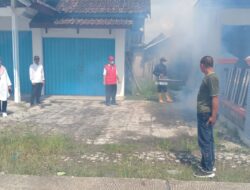 Plt KUPT Puskesmas Palas Kembali Laksanakan Fogging Desa Bandanhurip