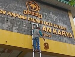 Oknum Perusak Atribut Golkar Kota Bekasi Dilaporkan Ke Polisi