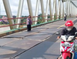 Lubang di Jembatan Sungai Katingan Banyak Makan Korban, Ketua LAI Kalteng Minta Segera di Perbaiki