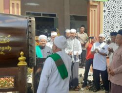 Selesai Dibangun, H.Mashuri Serahkan Musholla Pribadi ke Warga