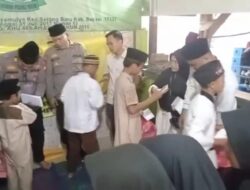 Kapolsek Serang Baru Santuni Puluhan Anak Yatim Di Jayamulya