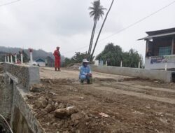 PT. Transon Bumindo Recources Bangun Insfrastruktur Jalan Bagi Warga Desa Laronai