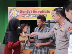 Bersama Bonggol Jagung Indonesia, Kapolres Kediri Salurkan Bantuan Gerobak Dagang Ke Pelaku UMKM