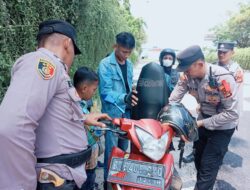 Kehabisan BBM, Polisi di Lampung Gercep Bantu Pemudik Roda Dua 