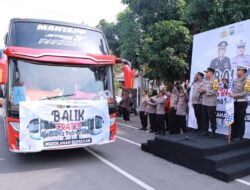 Polres Kediri Lepas 4 Bus Fasilitasi Balik Mudik Gratis ke Jakarta