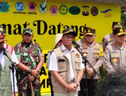 Danrem 043/Gatam Dampingi Menko PMK Pantau Arus Balik di Pelabuhan Bakauheni