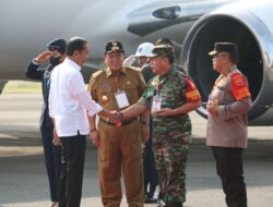 Danrem 043/Gatam Bersama Pangdam II/Swj, Sambut Presiden RI Ir. Joko Widodo