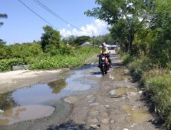 Kondisi Jalan poros Barane Rusak Berat, Pemda Terkesan Tutup Mata