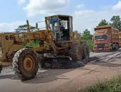 Jelang Kunjungan Presiden, Pemprov Lampung Sat Set Perbaiki Jalan