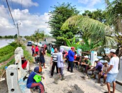 Desa Bandar Agung Laksanakan Gotong Royong Bersih-bersih Kampung