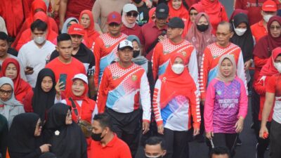 Danrem 043/Gatam Ikuti Jalan Sehat HUT Kota Bandar Lampung Ke-341