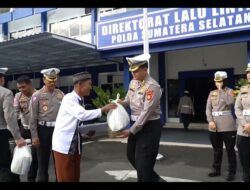 Dirlantas Polda Sumut Apresiasi Kakek Penarik Becak di Palembang