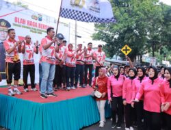 Rayakan HUT Bhayangkara ke-77, Polres Kediri Gelar Jalan Sehat dan Olahraga Bersama