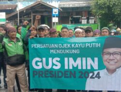 Para Ojek Pangkalan Kayuputih Mendeklarasikan Gus Imin Maju Menjadi Presiden 2024-2029