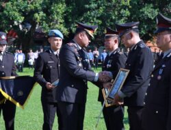 Polres Kediri Gelar Upacara Puncak Peringatan HUT Bhayangkara Ke-77 di Lapangan Pemkab