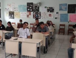 Tak Diterima PPDB, Warga RW 16 Pejuang Datangi SMAN 10 Kota Bekasi