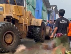 Kuli Panggul di Pasar Induk Cibitung Bekasi Terlindas Alat Berat