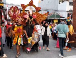 Meriahkan HUT RI Ke-78, Warga RW 07 Jakasampurna Gelar Karnaval