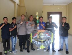 Kapolres Pali Terima Piala Juara Satu Umum Lomba Layangan 2023