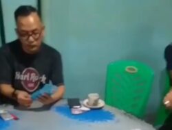 Viral, Video Mirip Pj Bupati Kampar Yang Diduga Asyik Bermain Judi Kartu Tersebar