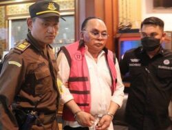 Anggota DPR Fraksi PDIP Ismail Thomas Resmi Ditahan Kejagung