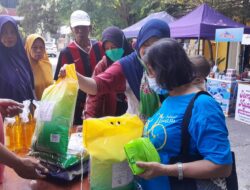 Jaga Stabilitas Harga Bahan Pangan, Bulog Gelar Operasi Pasar di Kecamatan Bekasi Barat