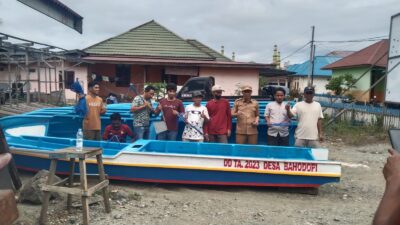 Bentuk Perhatian, Nelayan Bahodopi Dapat Bantuan Perahu