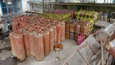 Gudang Pengoplosan Gas Subsidi di KIM II Medan Digrebek Polisi