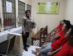 Cegah Gangguan Psikologis, Polwan Polres Metro Bekasi Beri Hipnoterapi Kepada Tahanan