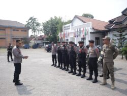 Polres Kediri Siagakan Pasukan di KPU Amankan Rapat Pleno Pengumuman DCT