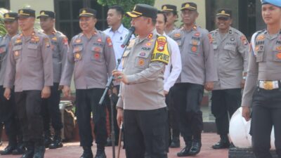 Humanis, Personil Polres Polman Aksi Unjuk Rasa LKPA RI