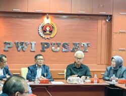 Kunjungi Kantor Pusat PWI, Ganjar Bahas Program Kerja dan Kemerdekaan Pers